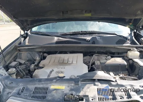 2010 Toyota Highlander Base V6 из США, поврежденный, VIN 5TDBK3EH2AS030487